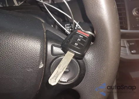 2013 Honda Accord Lx z USA, uszkodzony, nr VIN 1HGCR2F38DA120582